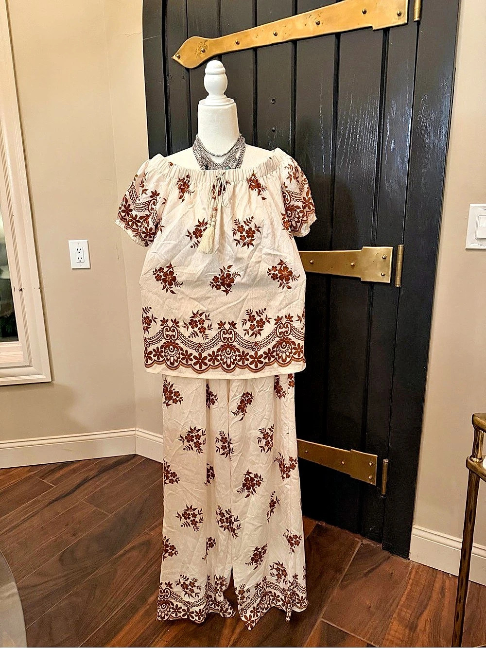 NWT AZ Boho Floral Peasant Blouse & Wide Leg Pants Coordinated Set Cream Brown